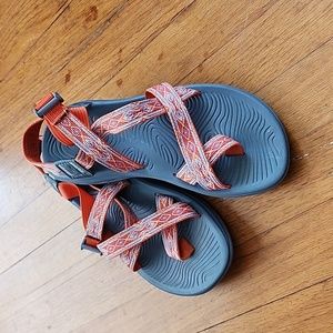 Womens Chacos size 8